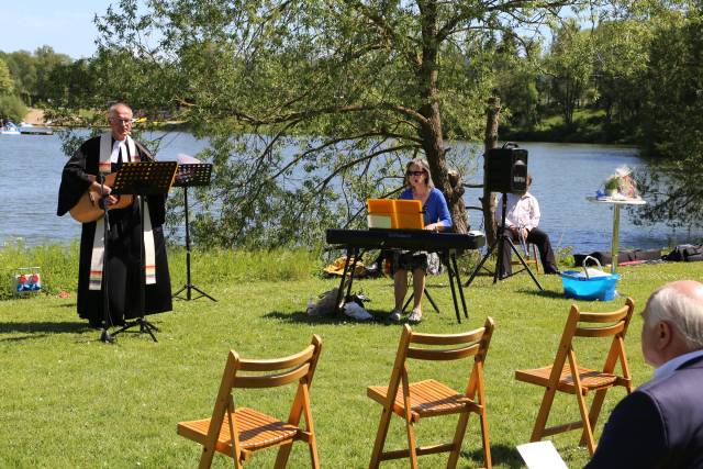 Freiluftgottesdienst am Humboldtsee mit der Verabschiedung von Pastor Podszus