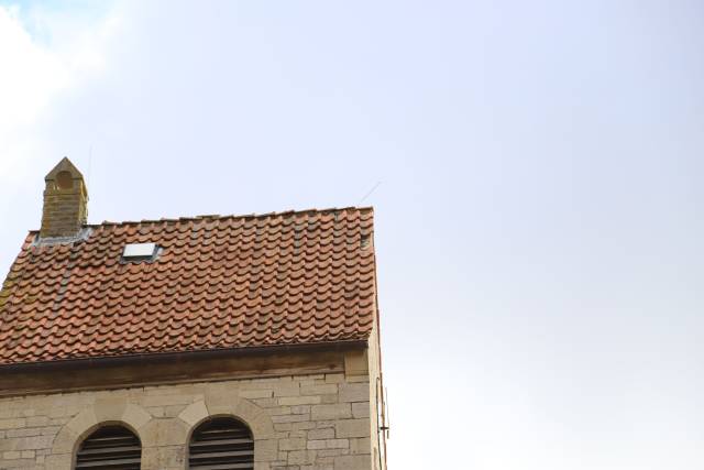 Sturmschaden am Kirchturm repariert